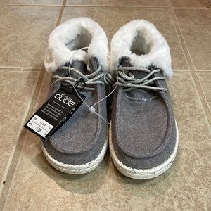 Hey Dude Women's Gray Fur Lined Shoes